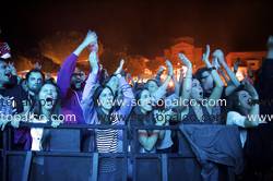 Foto concerto live FAST ANIMALS AND SLOW KIDS 
Live Rock Festival 
Giardini Ex Fierale 
Acquaviva 9 settembre 2015