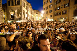 Foto concerto live LORENZO JOVANOTTI CHERUBINI 
4 Agosto 2013 
Cortona Mix Festival 2013 
Piazza Signorelli 
Cortona (Ar) 
 
pubblico