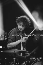 Foto concerto live DENTE 
Gran Band Epilogo Tour 
Teatro Quirinetta 
Roma  
17 Dicembre 2014