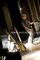 Foto concerto live BACHI DA PIETRA 
Teatro dei Ricomposti 
7 Gennaio 2011 
Anghiari (AR)