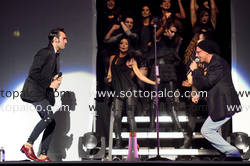 Foto concerto live MARCO MENGONI 
SOLO TOUR 2.0 
con  
GEGE' TELESFORO 
 
Palalottomatica Roma 
29 novembre 2011 
