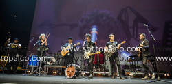 Foto concerto live FABI SILVESTRI GAZZE 
Il padrone della festa Tour  
Palalottomatica 
Roma 19 novembre 2014 
NiccolÃ² Fabi, Daniele Silvestri, Max GazzÃ¨